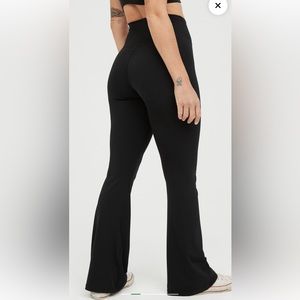 “Aerie” flare cross over black leggings; size small short; NWOT